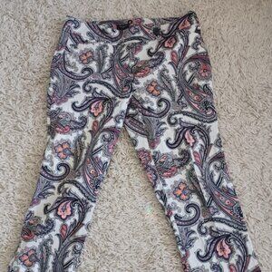 Ann Taylor Signature Fit Women’s Pants Size 6 Paisley Print Cotton Blend Ankle